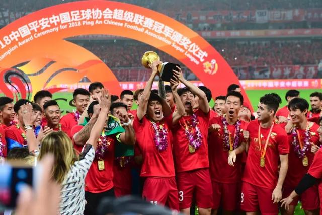 意甲-普利希奇破门莱奥2助攻 AC米兰2-0拉齐奥